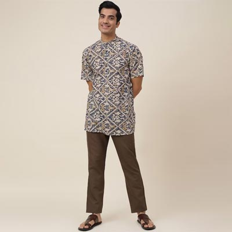 Men Beige & Blue Mandarin Collar Cotton Short Kurta